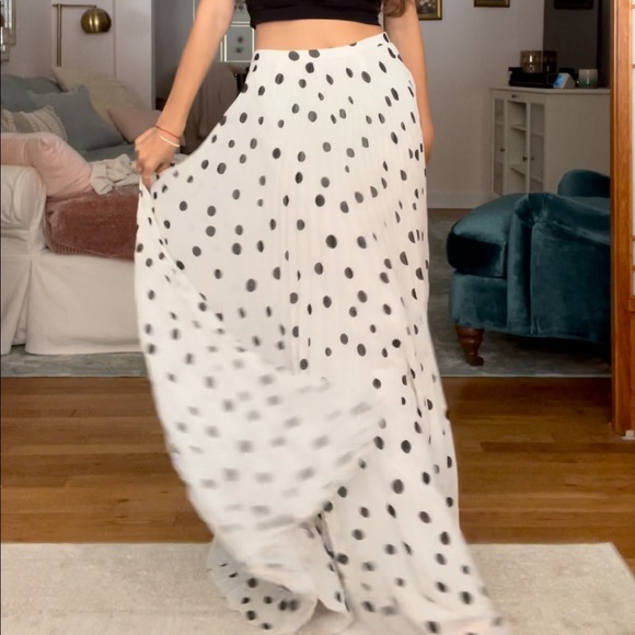 Black And White Polka Dot Maxi Skirt - Picture 10 of 15